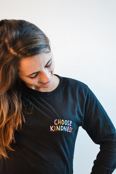CHOOSE KINDNESS - Rainbow Pocket Long-Sleeved