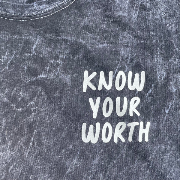 NEW - KNOW YOUR WORTH - T-Shirt